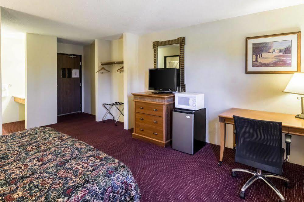 Rodeway Inn Brainerd Zewnętrze zdjęcie